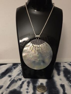 Vintage 925 Mother-of-Pearl Pendant Necklace  With  Italian Popcorn Style Chain